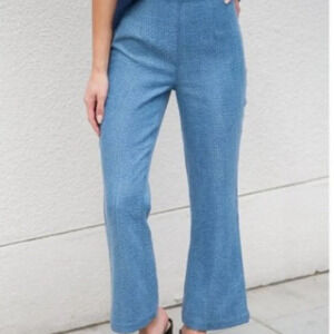 Mara Hoffman Lucy Flare Crop Pants Cropped in denim wash. Size 2.